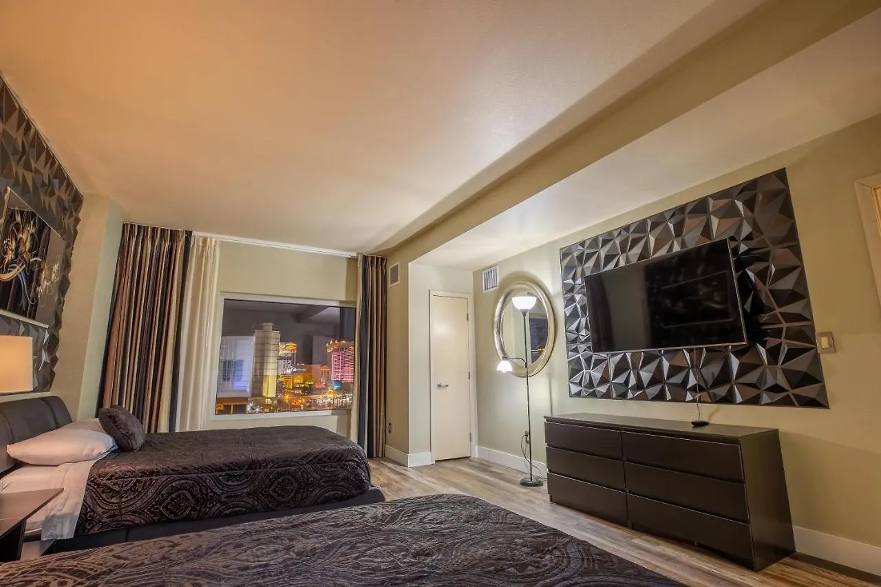 2100 Sqft Penthouse Suite W/ Strip Views! Pool Gym Las Vegas 0*,