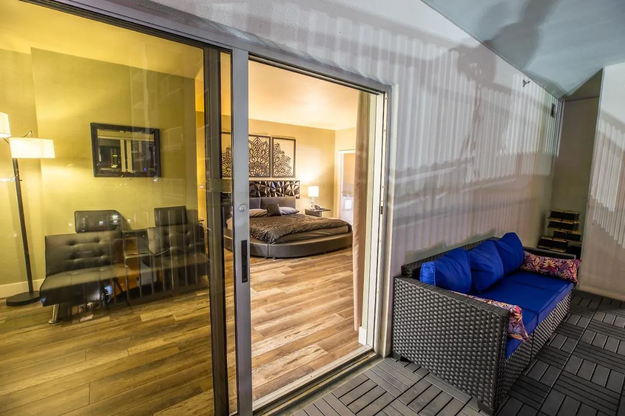 2100 Sqft Penthouse Suite W/ Strip Views! Pool Gym Las Vegas Aparthotel